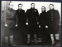 1949 11 11 Покрышкин А.И. - трижды ГСС во время пребывания на заводе им.В.П.Чкалова с руководителями завода и партийными работниками.