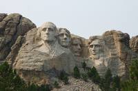 Барельефы президентов США на г. Рашмор: Д.Вашингтона, Т.Джефферсона, Т.Рузвельта, А.Линкольна. Фото Морошкина В.В.