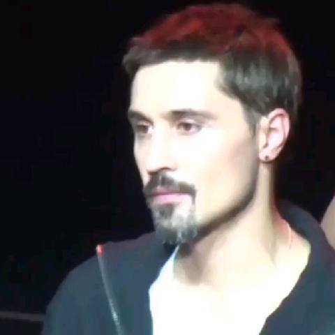 http://images.vfl.ru/ii/1537787510/993f0071/23482362_m.jpg