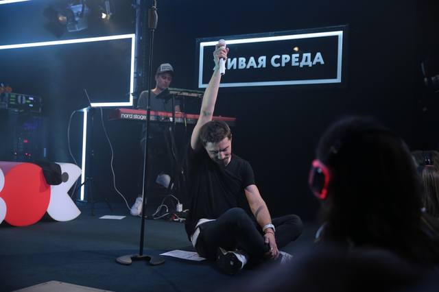http://images.vfl.ru/ii/1537984159/4ce887f7/23520952_m.jpg