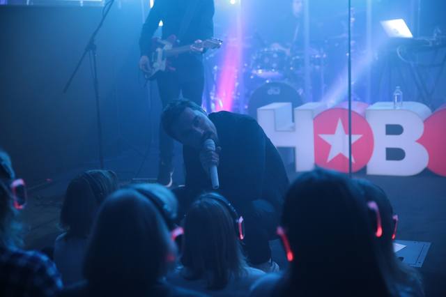 http://images.vfl.ru/ii/1537984322/5380059a/23521003_m.jpg