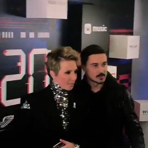 http://images.vfl.ru/ii/1538071898/d4243200/23536843_m.jpg