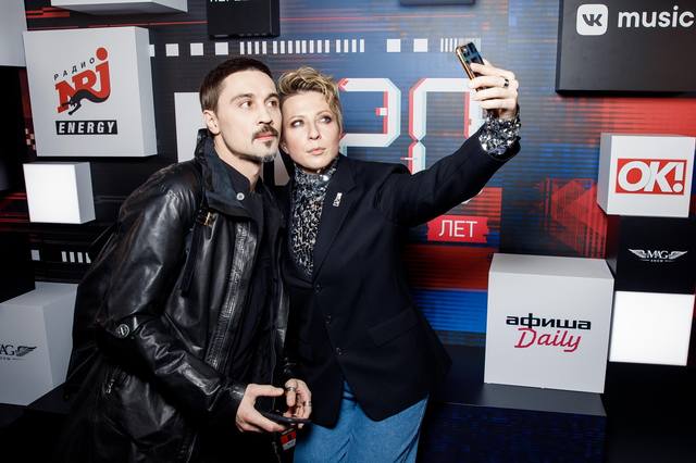 http://images.vfl.ru/ii/1538290321/a7e9b530/23570653_m.jpg