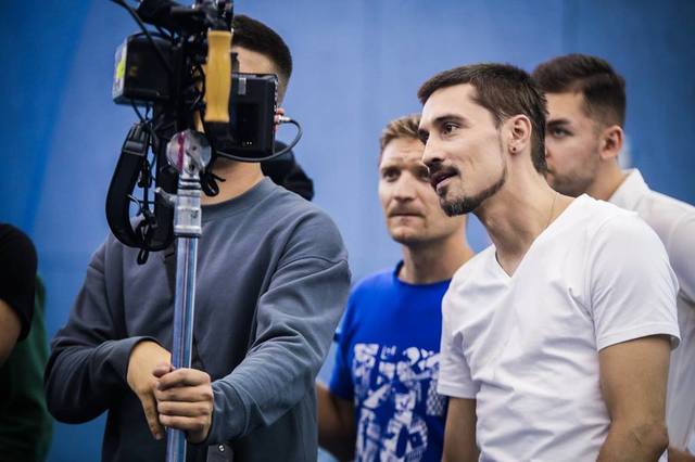 http://images.vfl.ru/ii/1538740012/06e05b44/23654969_m.jpg