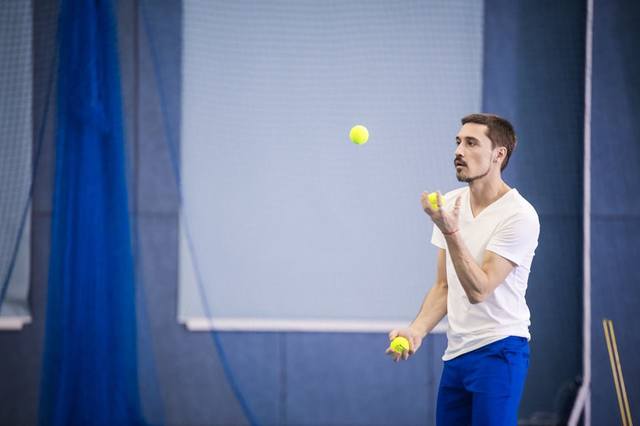 http://images.vfl.ru/ii/1538740108/edb80ca9/23655010_m.jpg