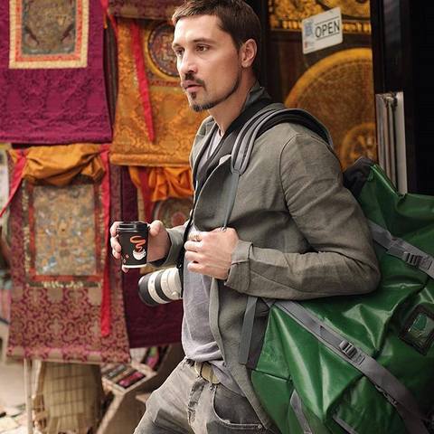 http://images.vfl.ru/ii/1538850608/7550c40b/23676044_m.jpg