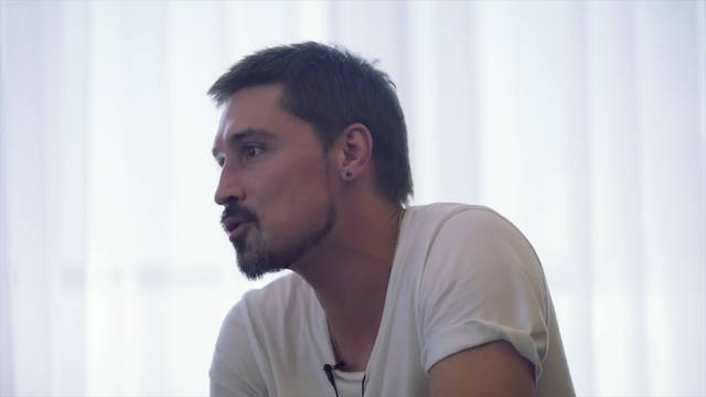 http://images.vfl.ru/ii/1539102765/7f44e85f/23719218_m.jpg