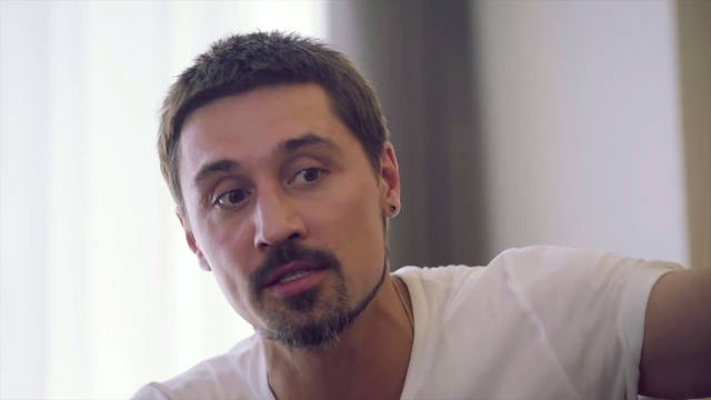 http://images.vfl.ru/ii/1539102824/164072ae/23719236_m.jpg