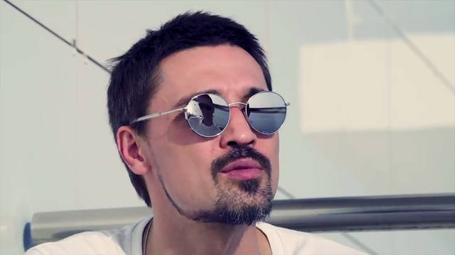 http://images.vfl.ru/ii/1539103489/4a32b631/23719416_m.jpg