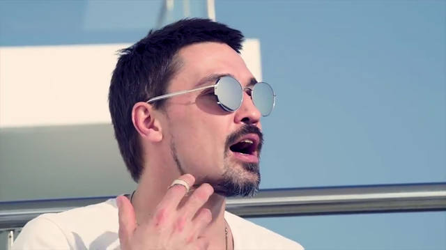 http://images.vfl.ru/ii/1539103490/21879459/23719417_m.jpg