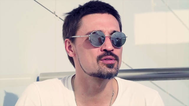 http://images.vfl.ru/ii/1539103490/83a34a96/23719418_m.jpg