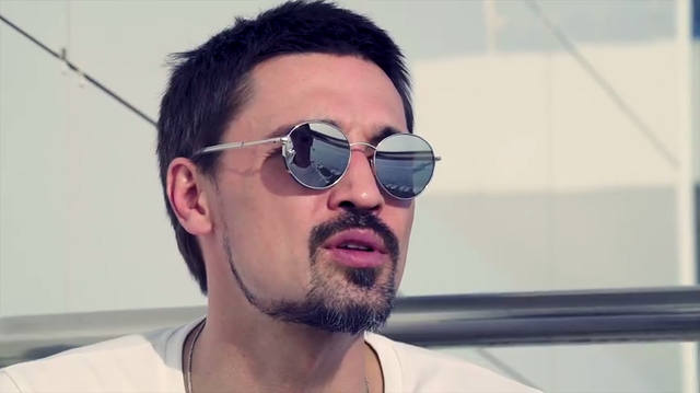 http://images.vfl.ru/ii/1539103519/784dd1eb/23719431_m.jpg