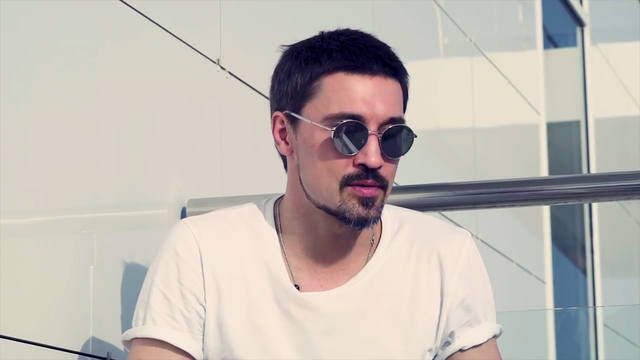 http://images.vfl.ru/ii/1539103520/2db423e4/23719440_m.jpg