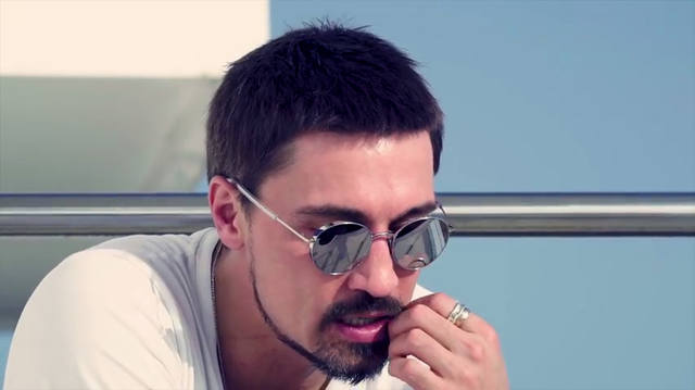 http://images.vfl.ru/ii/1539103520/5ea7500c/23719435_m.jpg
