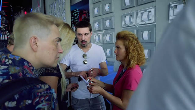 http://images.vfl.ru/ii/1539103978/7c4d42bc/23719626_m.jpg