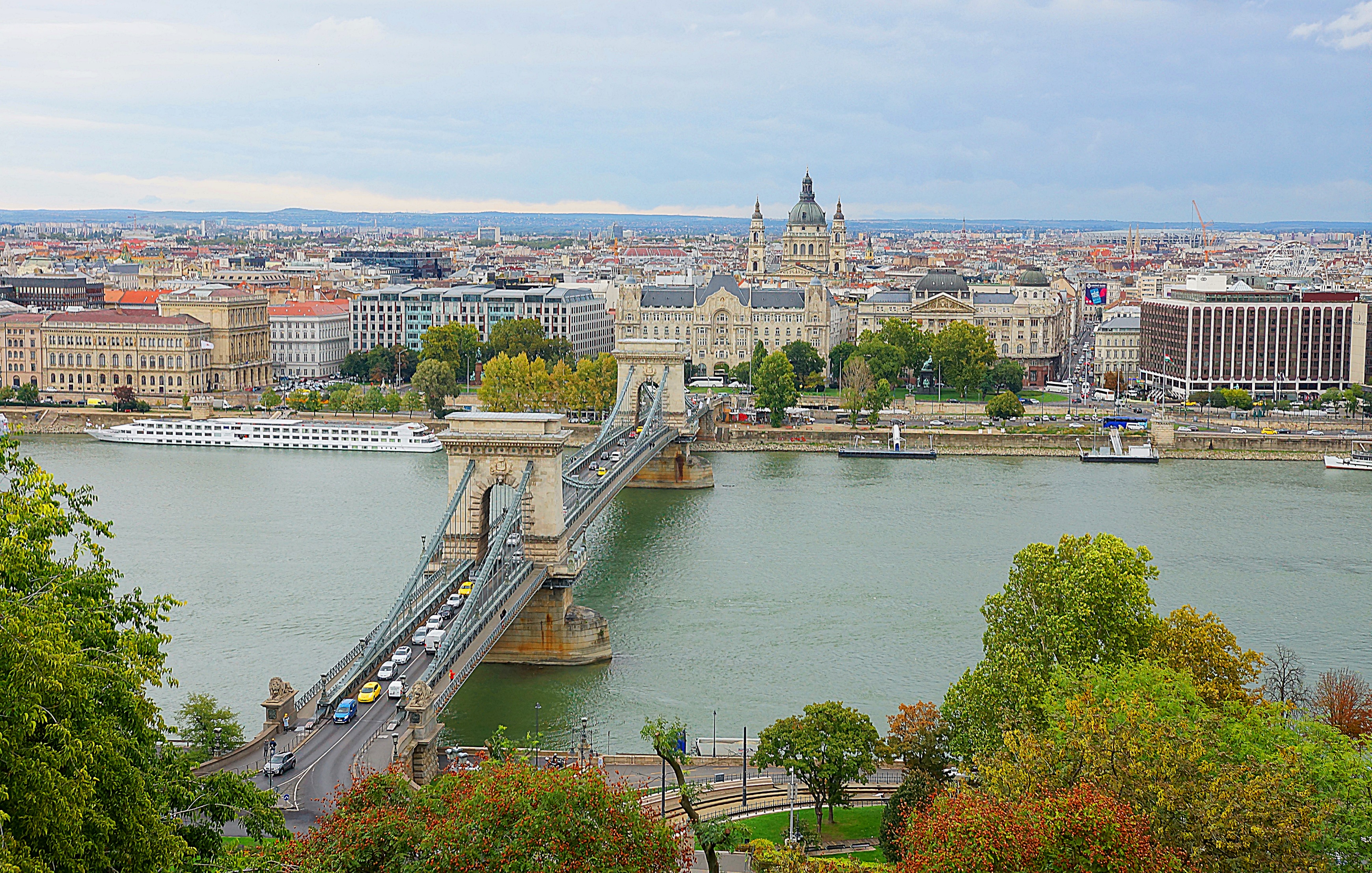 Вид с Буды на Дунай с Цепным мостом. Фото Морошкина В.В.