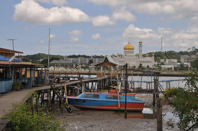 Малайзия (Борнео) - Бруней - Макао - Гонконг, через Казахстан.