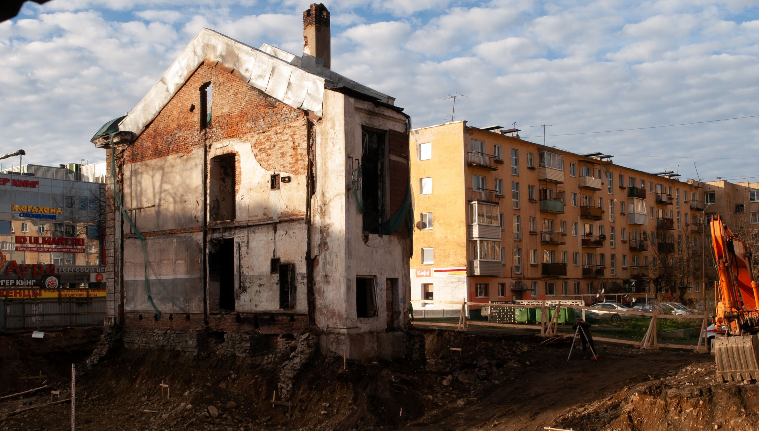 The narrowest house in Petrozavodsk (7)