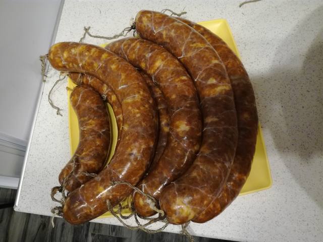 Колбасный цех на домашней кухне