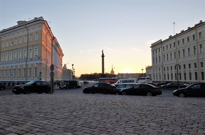 Прогулка по набережной Мойки Прогулка по набережной Мойки