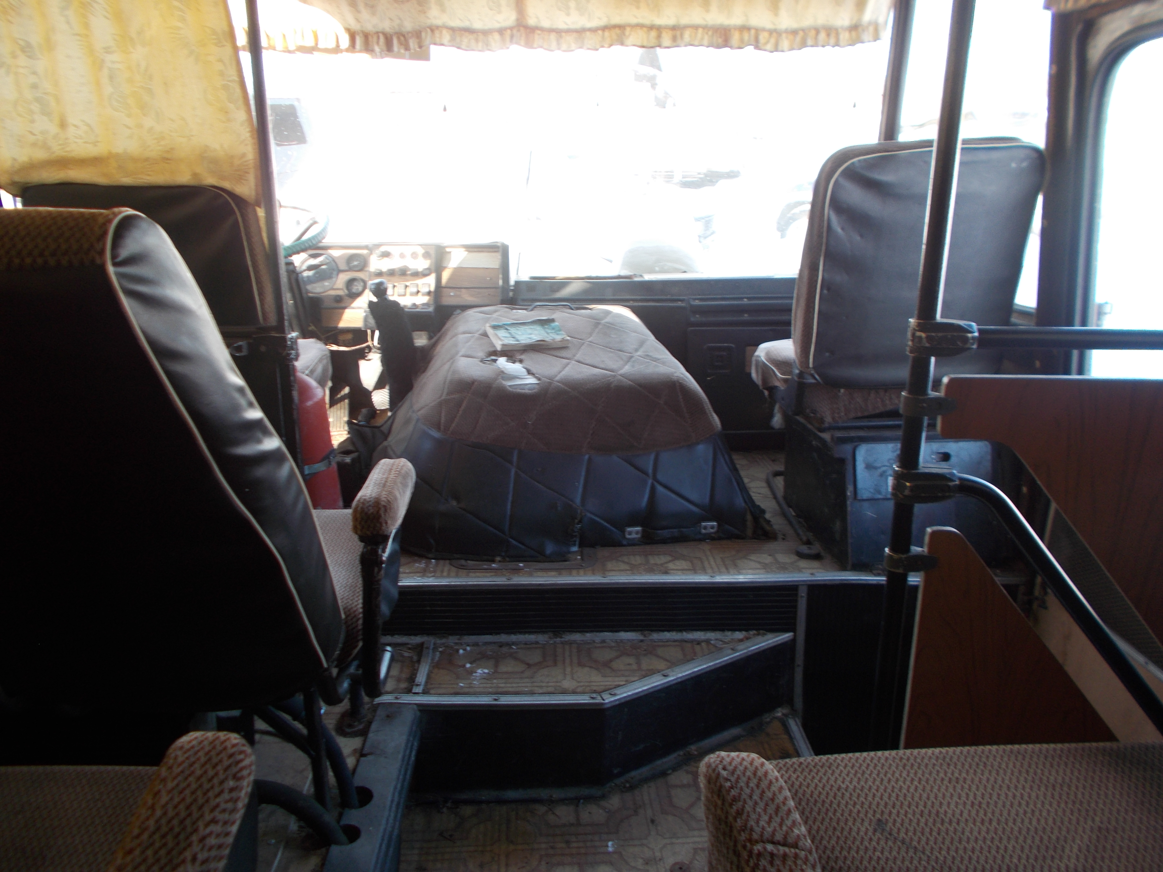 из салона вперёд