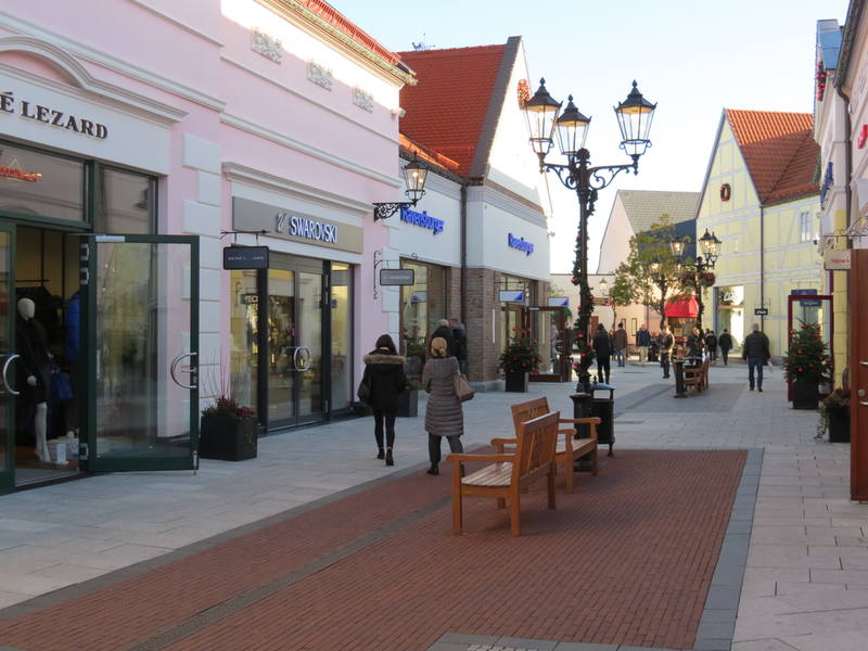 McArthurGlen McArthurGlen