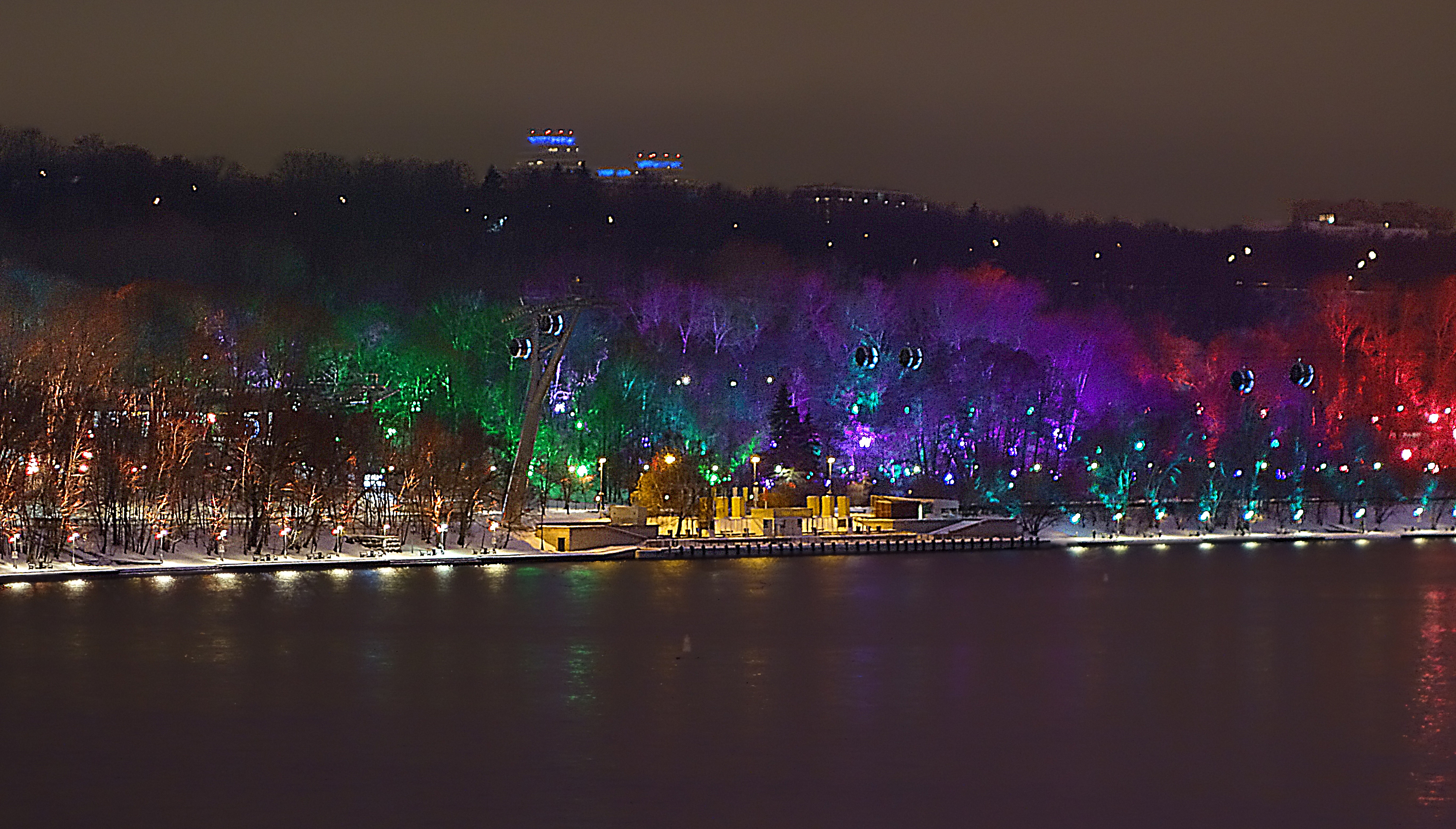 Склон Воробьёвых гор. Фото Морошкина В.В.