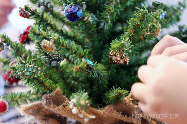 Jewelry-Christmas-Tree-7