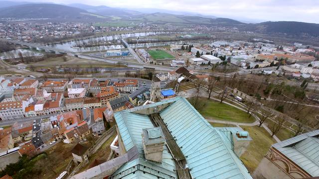 Рай пуст, все бухают в Братиславе. Или Алкогольное безмолвие