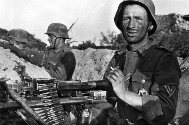 Wehrmacht soldiers with MG34 Dimitrijewka Eastern Front July 1942 Wehrmacht soldiers with MG34 Dimitrijewka Eastern Front July 1942