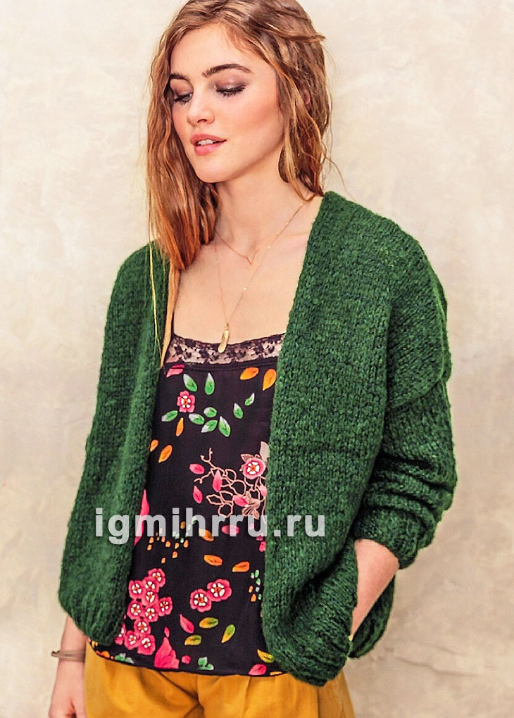 Лаконичный зелено-черный жакет без застежки. Вязание спицами