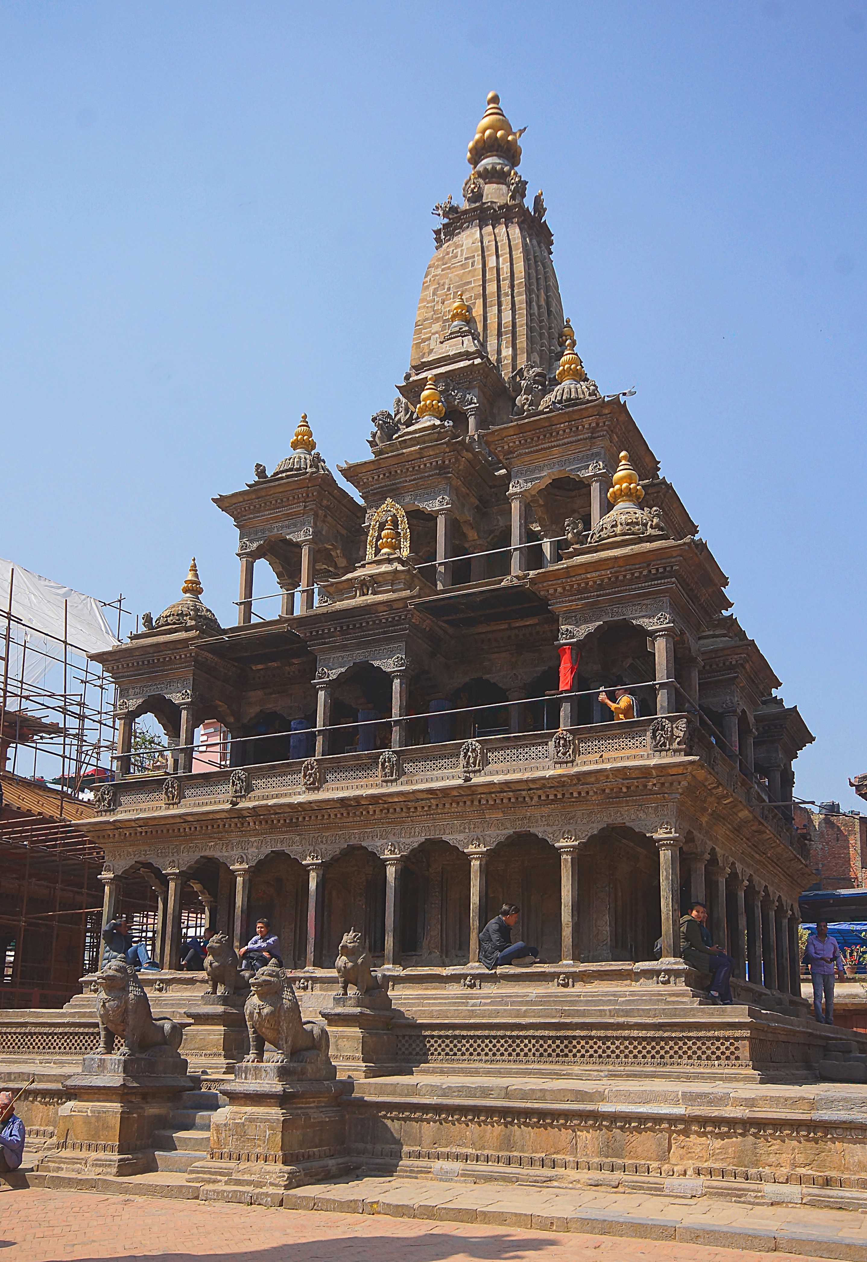 Главный храм Кришны 17 в. на пл. Дурбар. Фото Морошкина В.В.