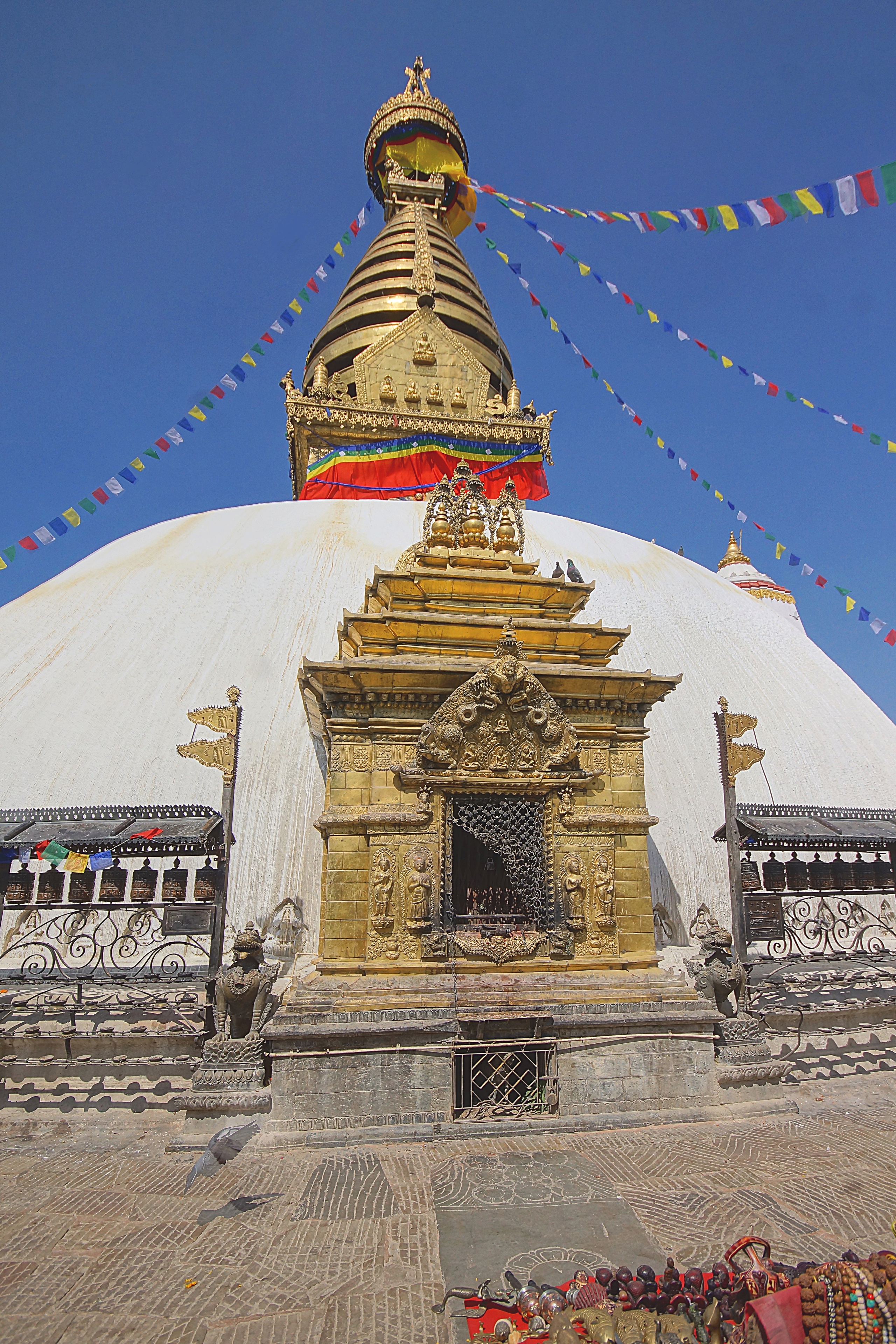 Большая ступа Сваямбхунат в Катманду. Фото Морошкина В.В.