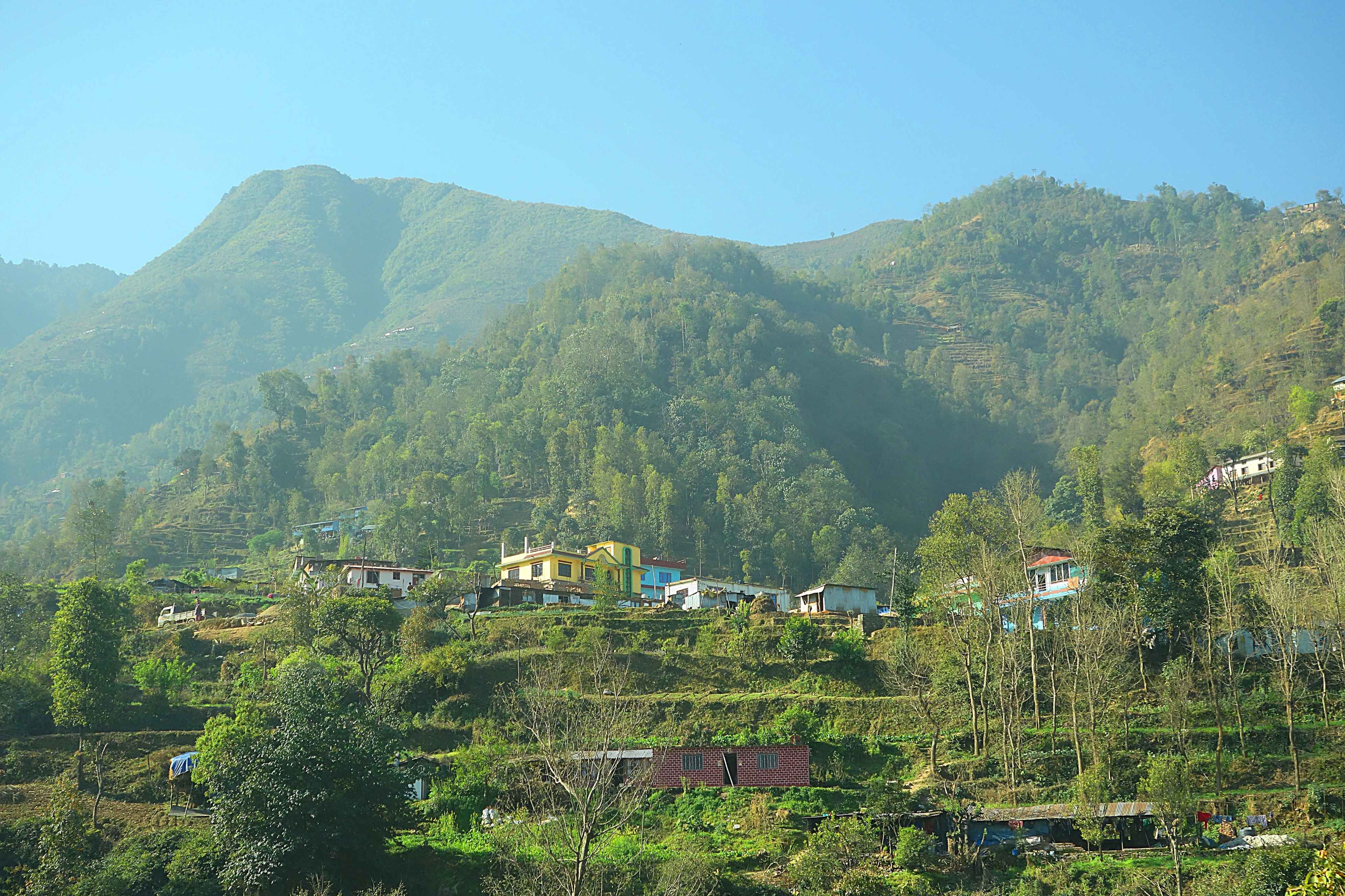 Лесистые предгорья недалеко от Катманду. Фото Морошкина В.В.