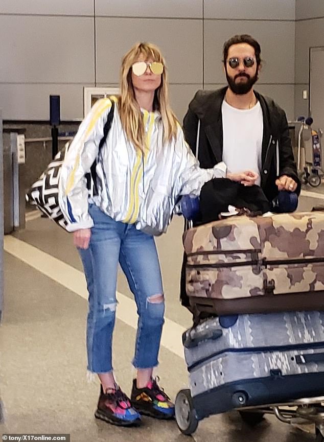 26.03.19 - Tom and Heidid at the airport LAX
