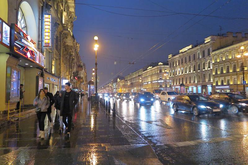 Вечерняя прогулка по Петербургу Вечерняя прогулка по Петербургу