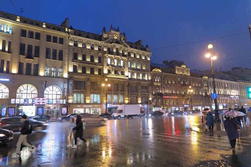 Вечерняя прогулка по Петербургу Вечерняя прогулка по Петербургу