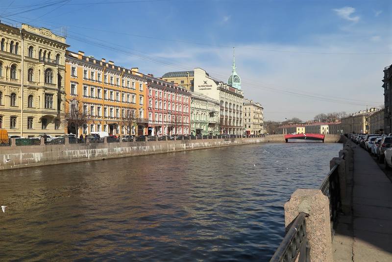 Петербург у Красного моста Петербург у Красного моста