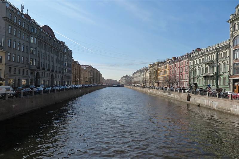Петербург у Красного моста Петербург у Красного моста