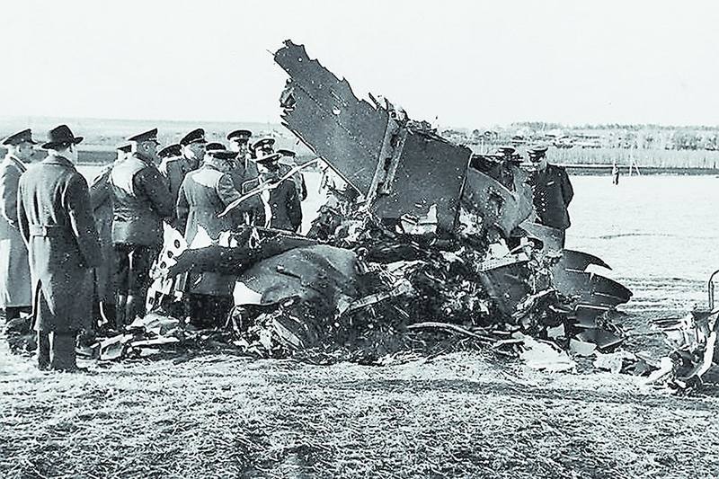 История сбитого U-2 и летчика Пауэрса История сбитого U-2 и летчика Пауэрса