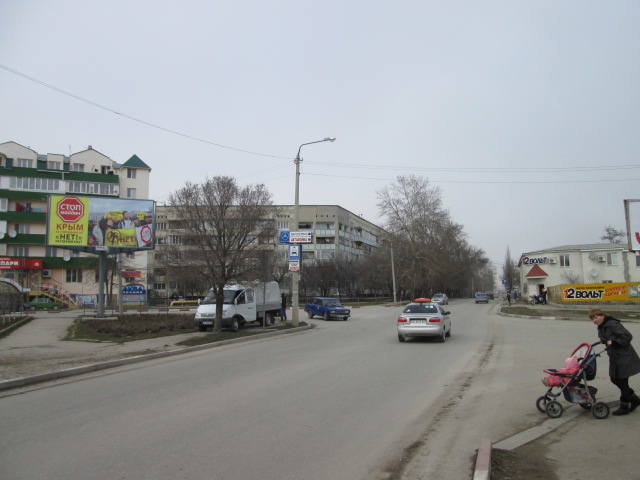 ул.Чкалова-ул.Крымская, гостиница Кампари, с ул.Чкалова, выезд из города