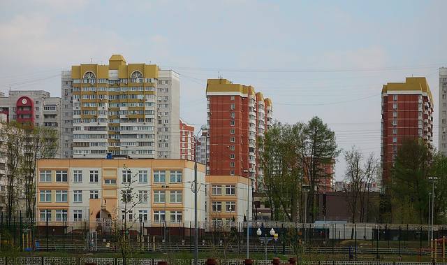 Новые здания на Мичуринском пр. Фото Морошкина В.В.