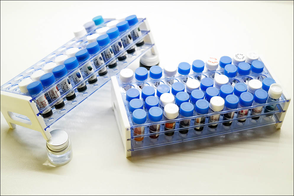 Ink Sample Vial Holder Inky Thoughts The Fountain Pen Network