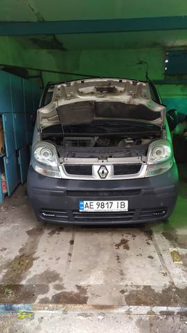   Renault Trafic 1.9 dsi80   -  451748 -  1