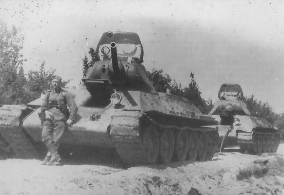 knocked out soviet tanks T-34