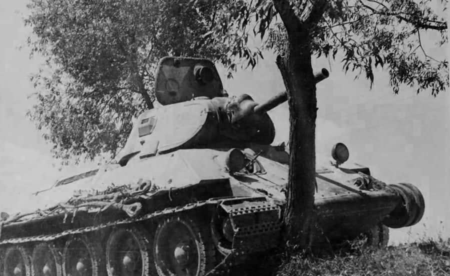 Soviet T-34 tank 3