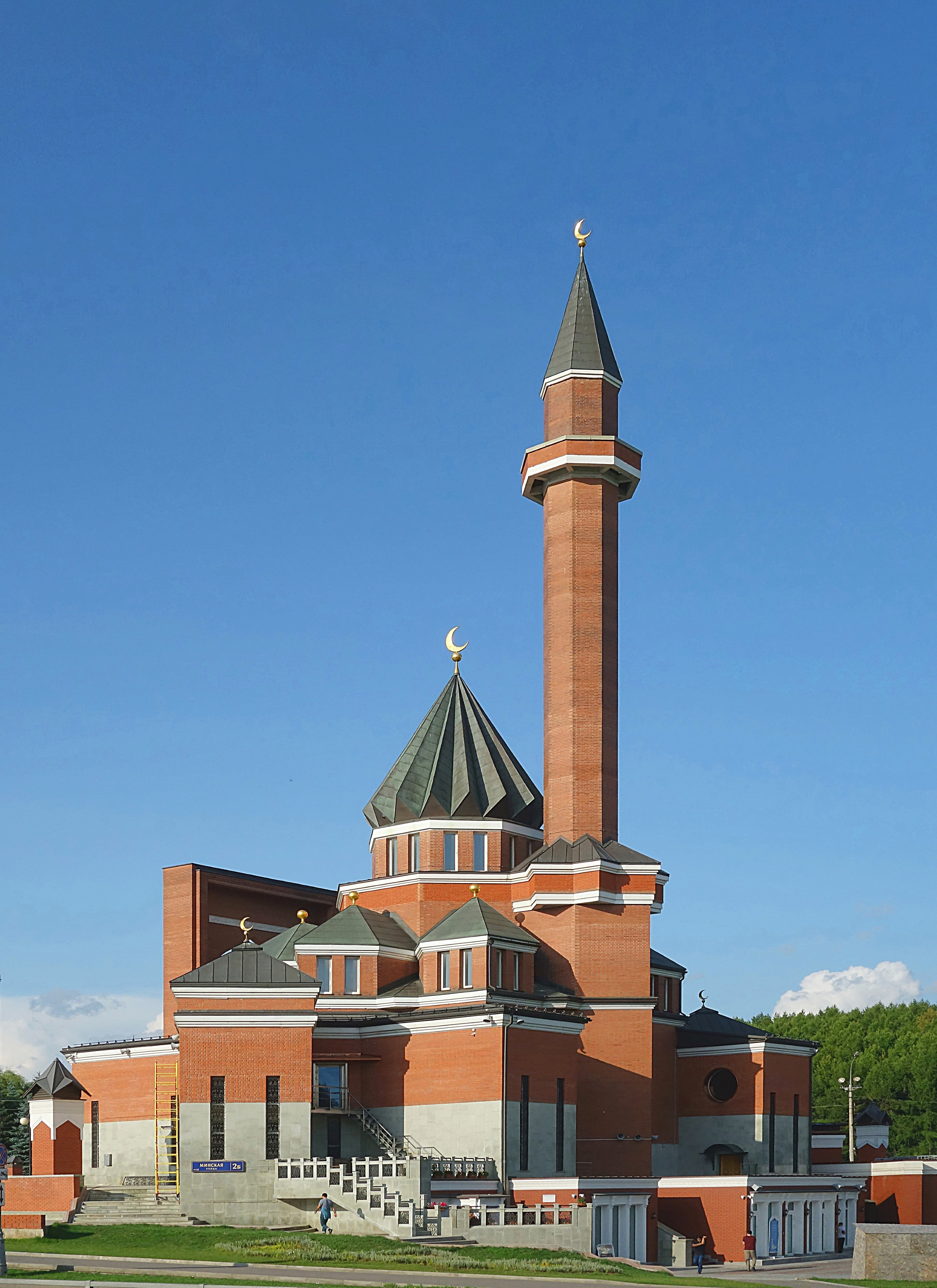 Новая мечеть на Минской ул. у Парка Победы. Фото Морошкина В.В.