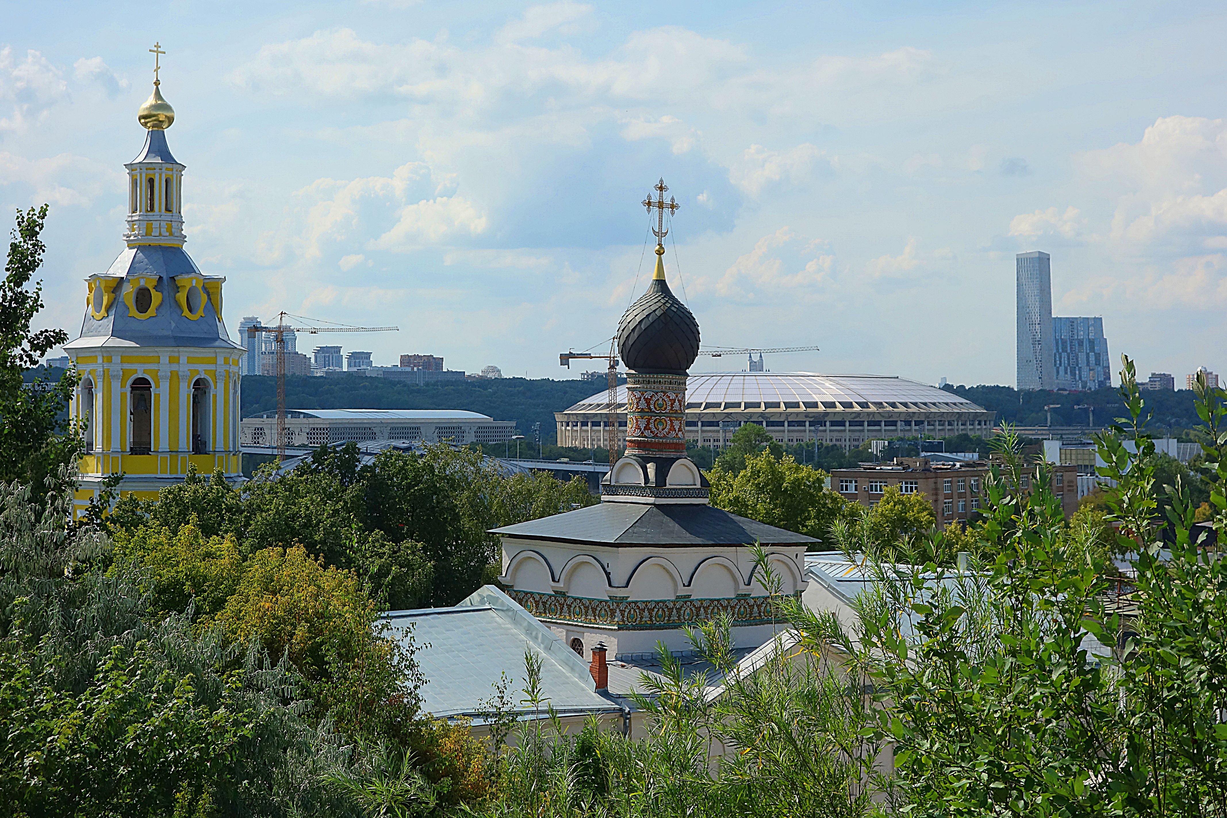 Башни и купола Андреевского монастыря. Фото Морошкина В.В.