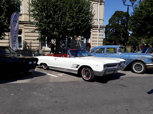 American Beauty Car Show и замки Эстонии