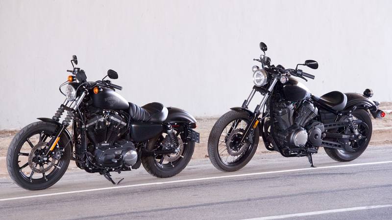 2017-Harley-Davidson-Sportster-Iron-883-and-Yamaha-Star-Bolt-Comparison-Review-2